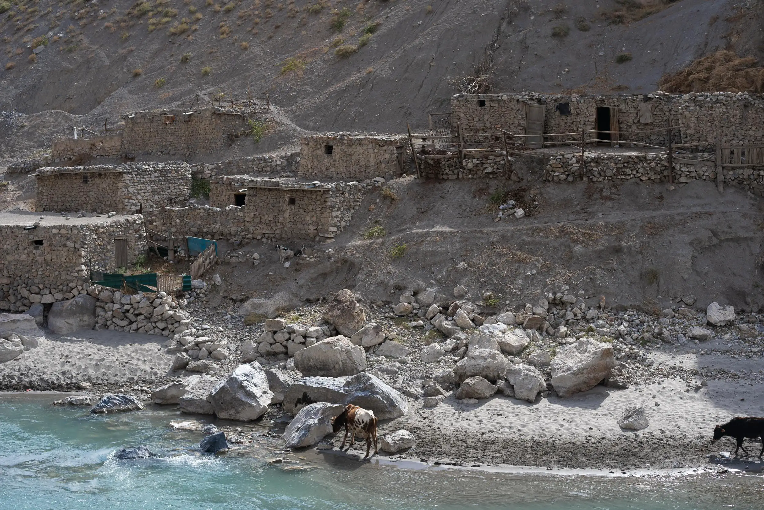 stony houses of Tadjikistan