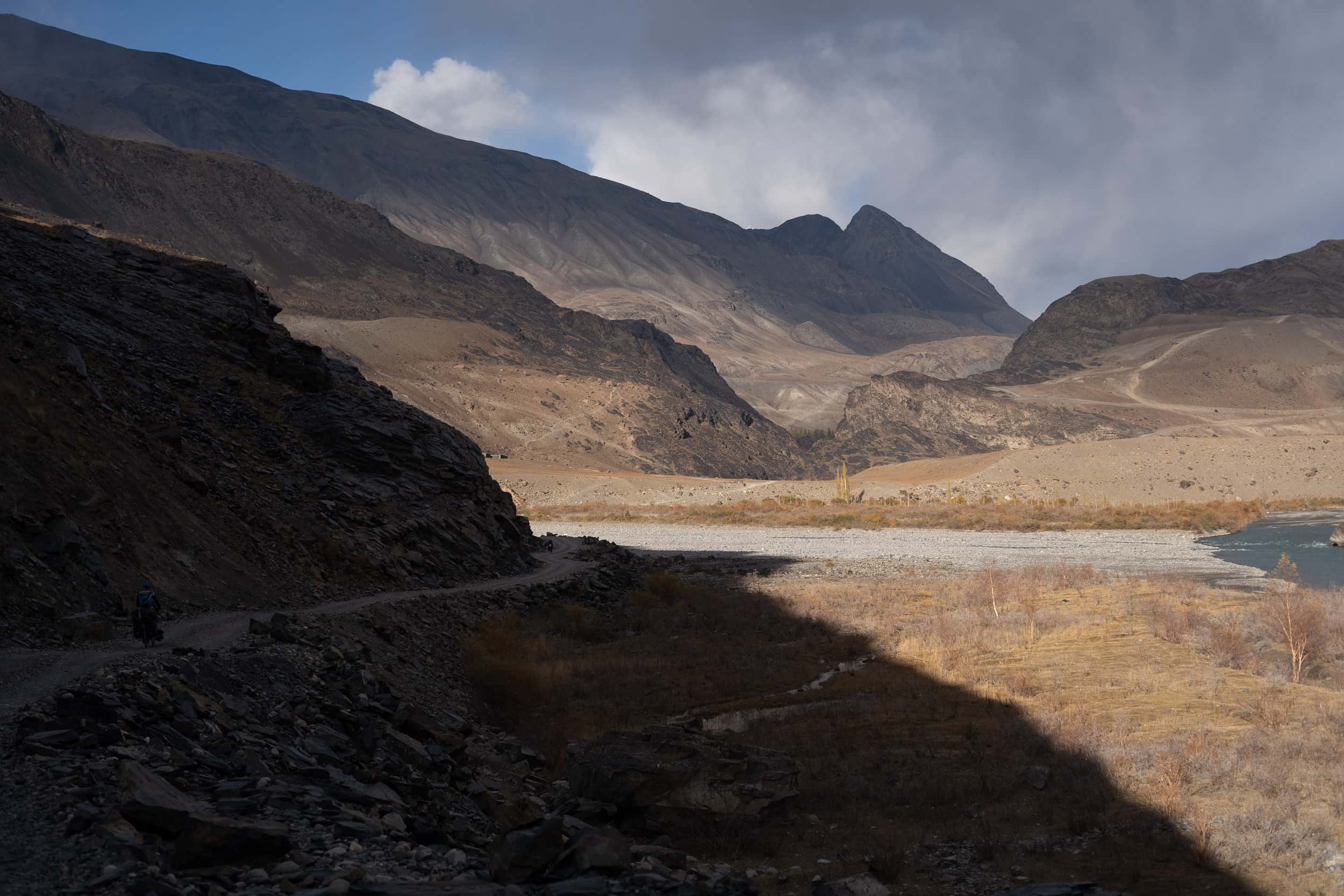 contrastful Bartang Valley