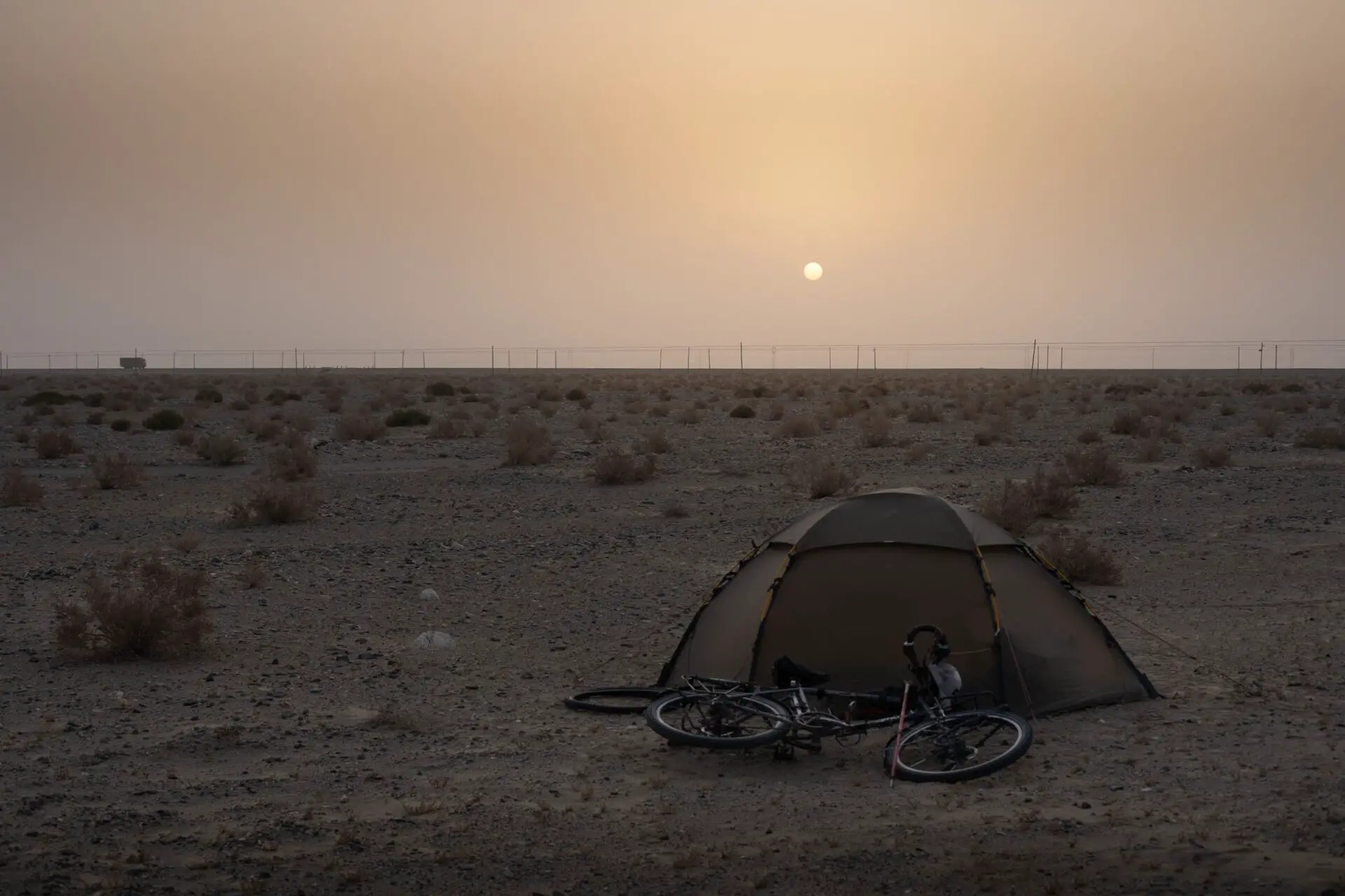 cycle touring taklamakan desert
