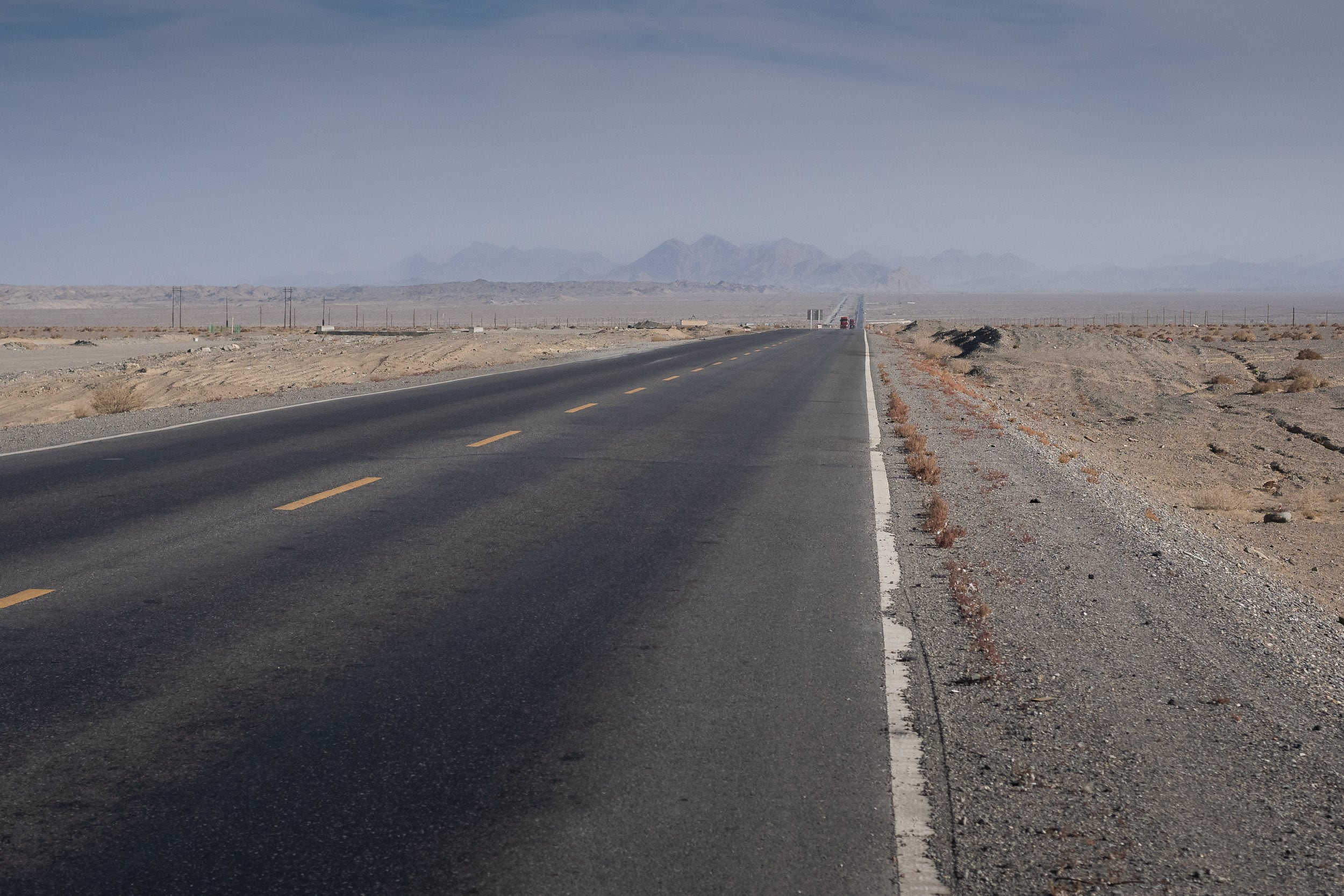 taklamakan desert cycling